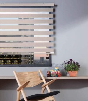 וילון זברה עם קרניז תואם 100x160 ס"מ מבית Homestyle – דמוי עץ