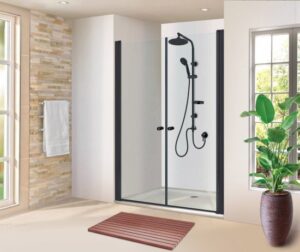 237741_b_1.jpg מקלחון חזית 130–135 ס"מ דגם גאיה מבית MATINA – טקסטורה שקוף עם פסים שחורים