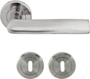 ידיות דלת פנים דגם ציריך + זוג רוזטות מפתח 0 מבית Yale צבע ניקל