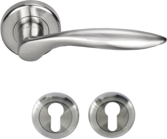 ידיות דלת פנים דגם סיציליה + זוג רוזטות צילינדר מבית Yale צבע ניקל