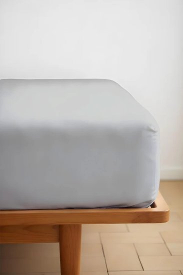 סדין 100% כותנה למיטה 180x200 ס"מ קולקציית Ekko Cotton מבית Arige Gad – אפור בהיר