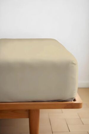 סדין 100% כותנה למיטה בגודל 120x200 ס''מ קולקציית Ekko Cotton מבית Arige Gad - צבע מוקה