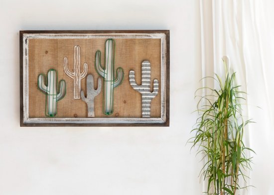 תמונת קיר בשילוב של מתכת ועץ מבית StarShop - דגם קקטוסים