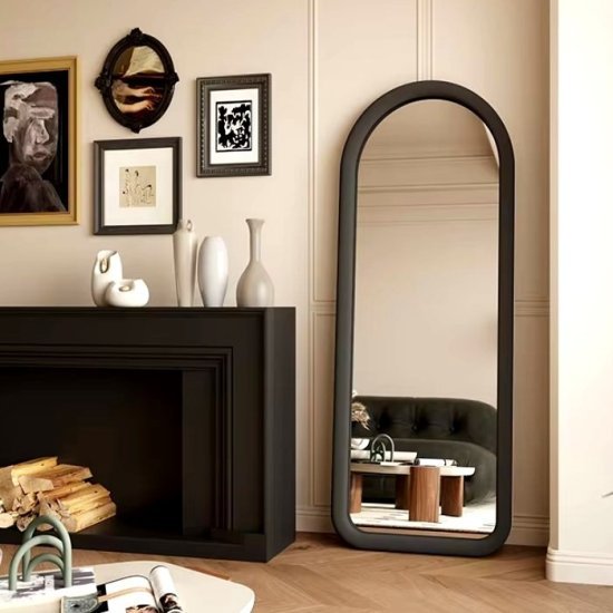 מראת גוף חצי אובלית עומדת 160x60 ס''מ מבית HomeSet - מסגרת שחורה