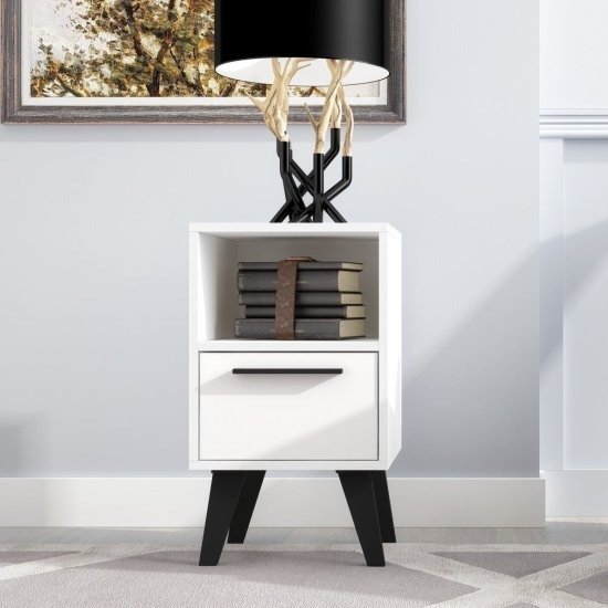 404705_b_1.jpg שידת לילה עם מגירה ומדף דגם Gala מבית Bradex - צבע לבן