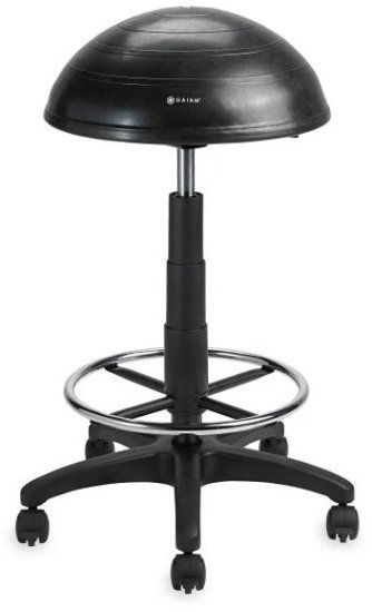 כסא יציבה מבית GAIAM - שחור