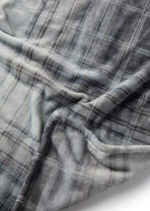 429231_b_1.jpg כרבולית מיקרופלנל 127x152 ס''מ דגם אנה מבית Homestyle - צבע שחור