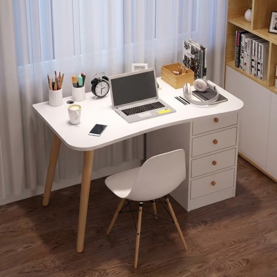 שולחן מחשב ברוחב 120 ס''מ כולל 4 מגירות דגם RSM-3119 מבית Rosso Italy - צבע לבן